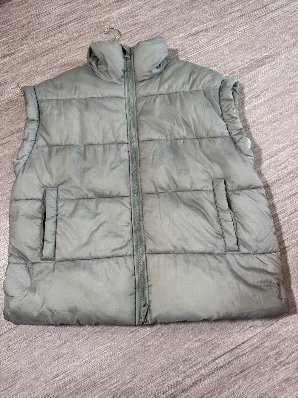 FP Movement Free People Sage Green Puffer Vest XS Athleisure Outdoor Minimalist
